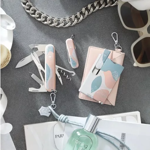 VICTORINOX Swiss Card manikűr készlet, Paris Style