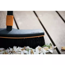 FISKARS széles seprű fej QuikFit