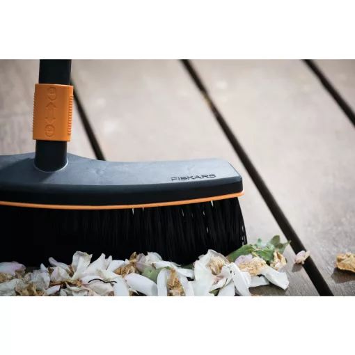 FISKARS széles seprű fej QuikFit