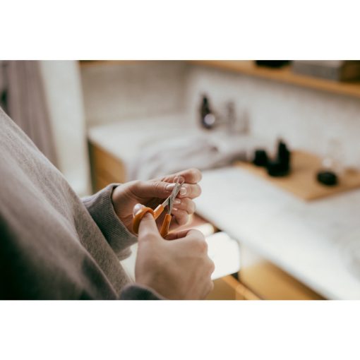 FISKARS Classic egyenes körömvágó olló (10 cm)