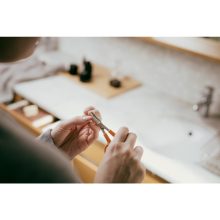 FISKARS Classic egyenes körömvágó olló (10 cm)