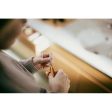 FISKARS Classic egyenes körömvágó olló (10 cm)