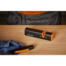 FISKARS Edge késélező