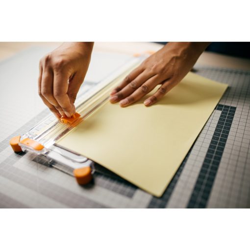FISKARS Vágóasztal A/3 - A/4 méret