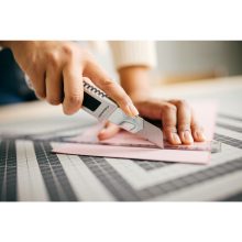 FISKARS Professzionális pengekés (18 mm)