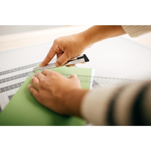 FISKARS Professzionális pengekés, lapos (9 mm)