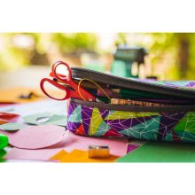 FISKARS Classic gyermekolló (13 cm) piros, balkezes