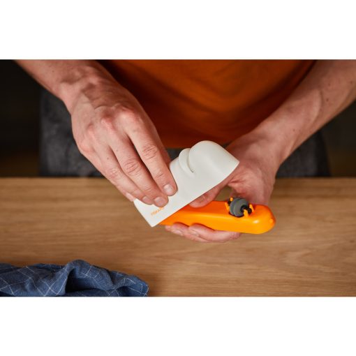 FISKARS Functional Form görgős késélező