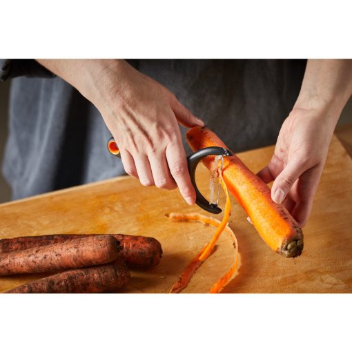 FISKARS Functional Form hámozó (Y formájú)