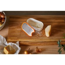 FISKARS Functional Form reszelő tálkával