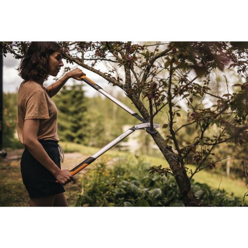 FISKARS PowerGearX fém fogaskerekes ágvágó, horgos pengével (L) LX98