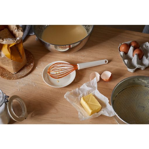 FISKARS Functional Form habverő, szilikon felülettel