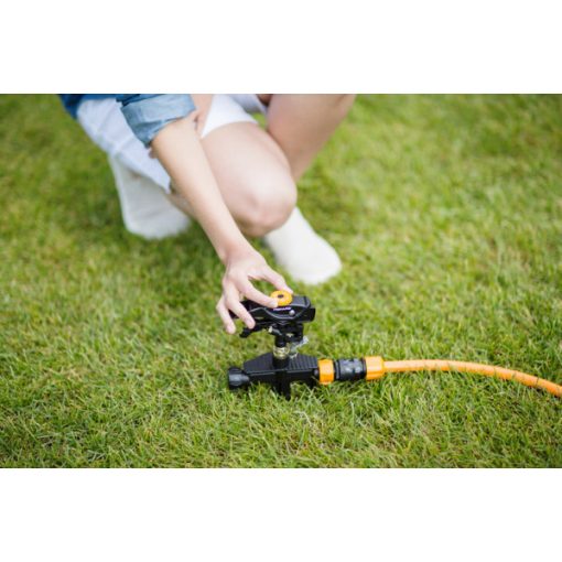 FISKARS Comfort impulzus kör esőztető, fém, kerekekkel >500 m2 (XL)