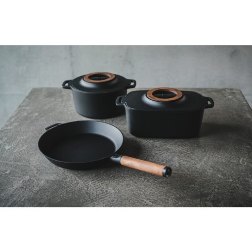 FISKARS Norden öntöttvas lábas, fedővel (4 L)