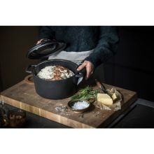 FISKARS Norden öntöttvas lábas, fedővel (6 L)