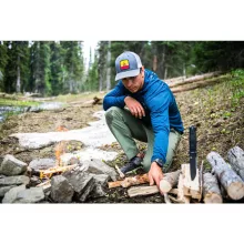 GERBER Strongarm taktikai tőr, félig fogazott pengével, fekete