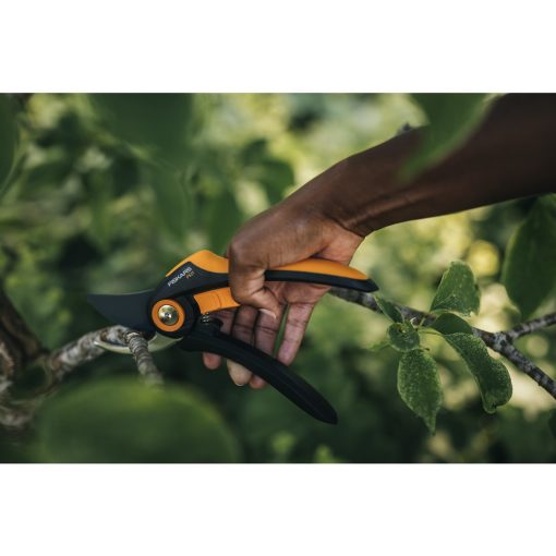 FISKARS Plus mellévágó metszőolló P521