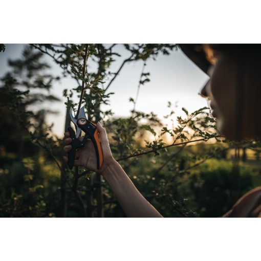 FISKARS Plus mellévágó metszőolló P721