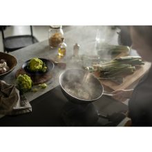 FISKARS All Steel Pure wok serpenyő  (28 cm)