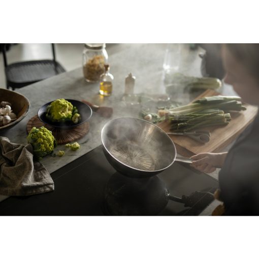 FISKARS All Steel Pure wok serpenyő  (28 cm)