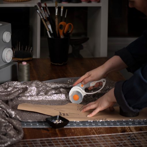 FISKARS görgős vágó, titánium pengével (60 mm)