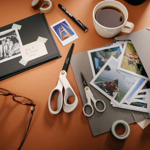 FISKARS Tapadásmentes varróolló (13 cm)