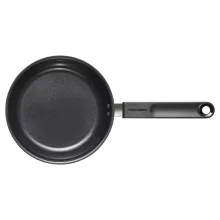 FISKARS Functional Form serpenyő (20 cm) kerámia bevonattal