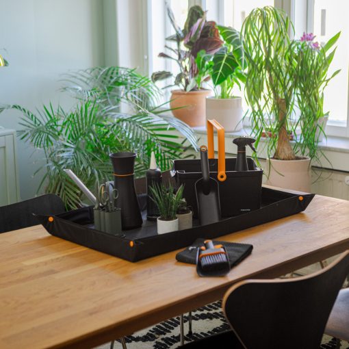 FISKARS Urban Gardening virágvágó olló tárolóval