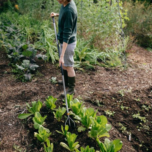 FISKARS Ergonomic talajlazító, ívelt nyéllel