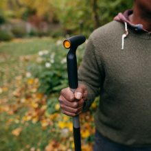 FISKARS lombszedő villa, műanyag fejjel