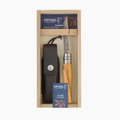   OPINEL Tradition Luxe No.08 (S) zsebkés, oliva, bőr tokkal, díszdobozban