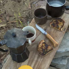 OPINEL Tradition Luxe No.08 (S) zsebkés, oliva, bőr tokkal, díszdobozban