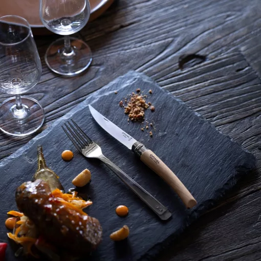 OPINEL Effilé Slim No.10 (S) zsebkés, bükk