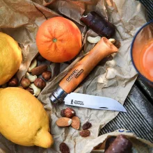 OPINEL Tradition Carbon No.08 (C) zsebkés, bükk