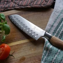 RYDA KNIVES ST650 santoku kés, barázdált pengével (18 cm) damaszkuszi acél