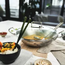 ZWILLING Plus wok (32 cm) ezüst