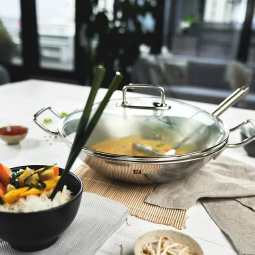 ZWILLING Plus wok (32 cm) ezüst
