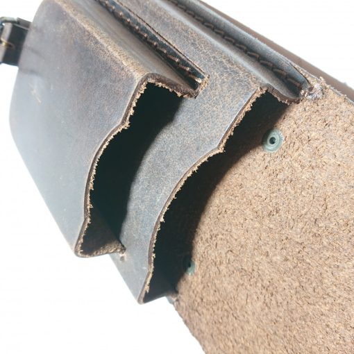 Bőr övtáska - Dupla - Álló, kisebb első rekesszel - Övcsattal