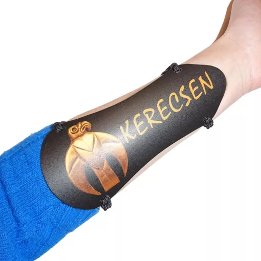 Kerecsen műanyag technikai alkarvédő