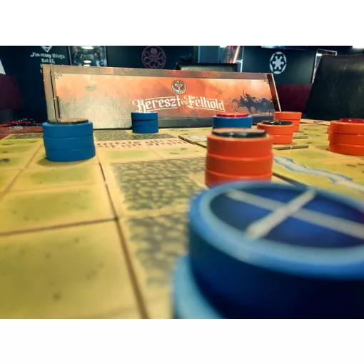 Kereszt és félhold - Társasjáték