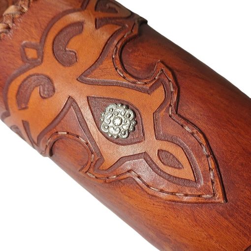 Váci faragott háti tegez