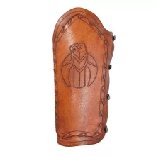 Váci - Nagy vésett alkarvédő – Szkíta turul