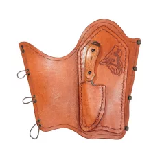 Váci - Nagy vésett alkarvédő késsel – Farkas